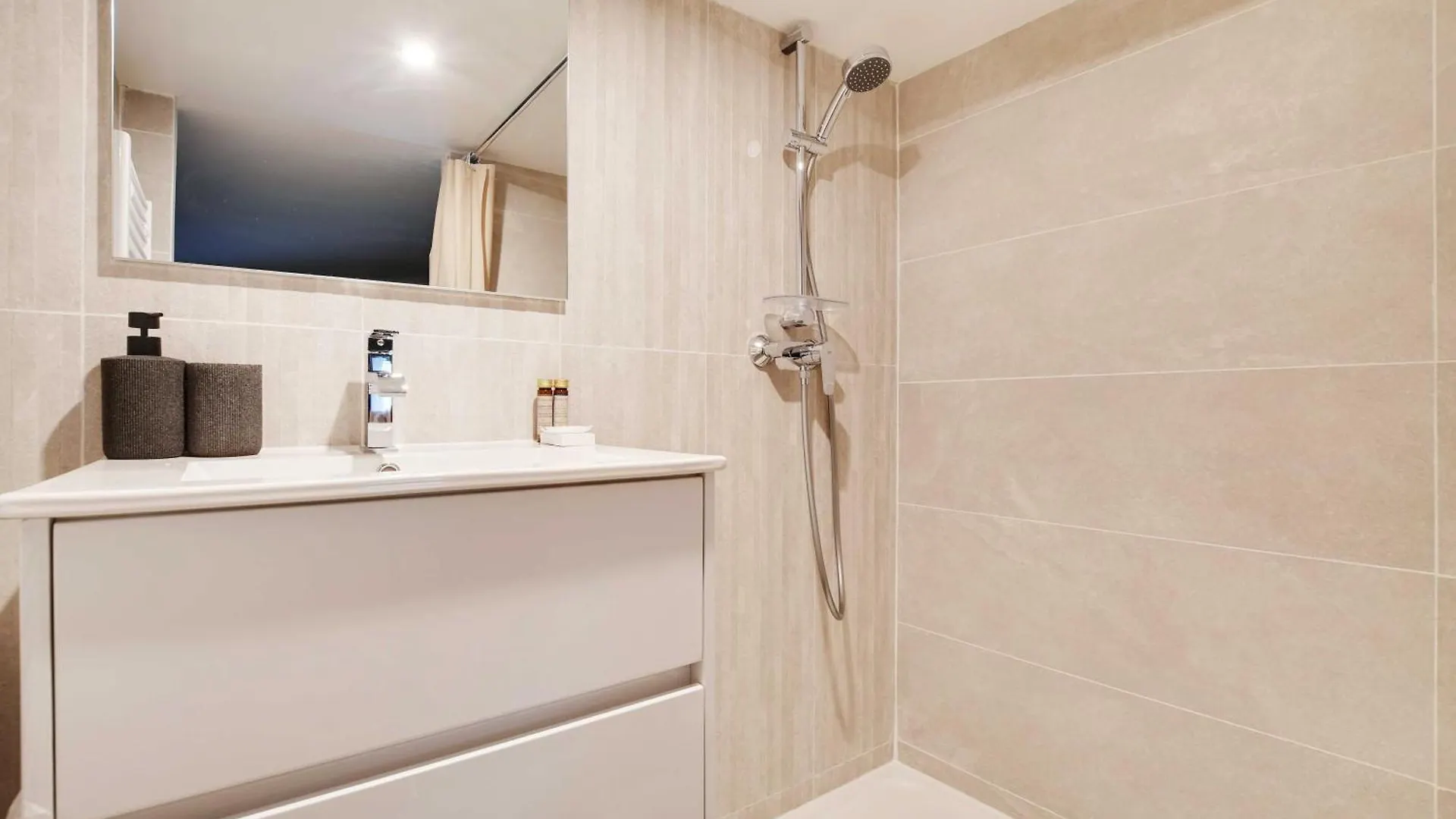 파리 Charming Flat - 1Bd6P - Palais Garnier 아파트 프랑스